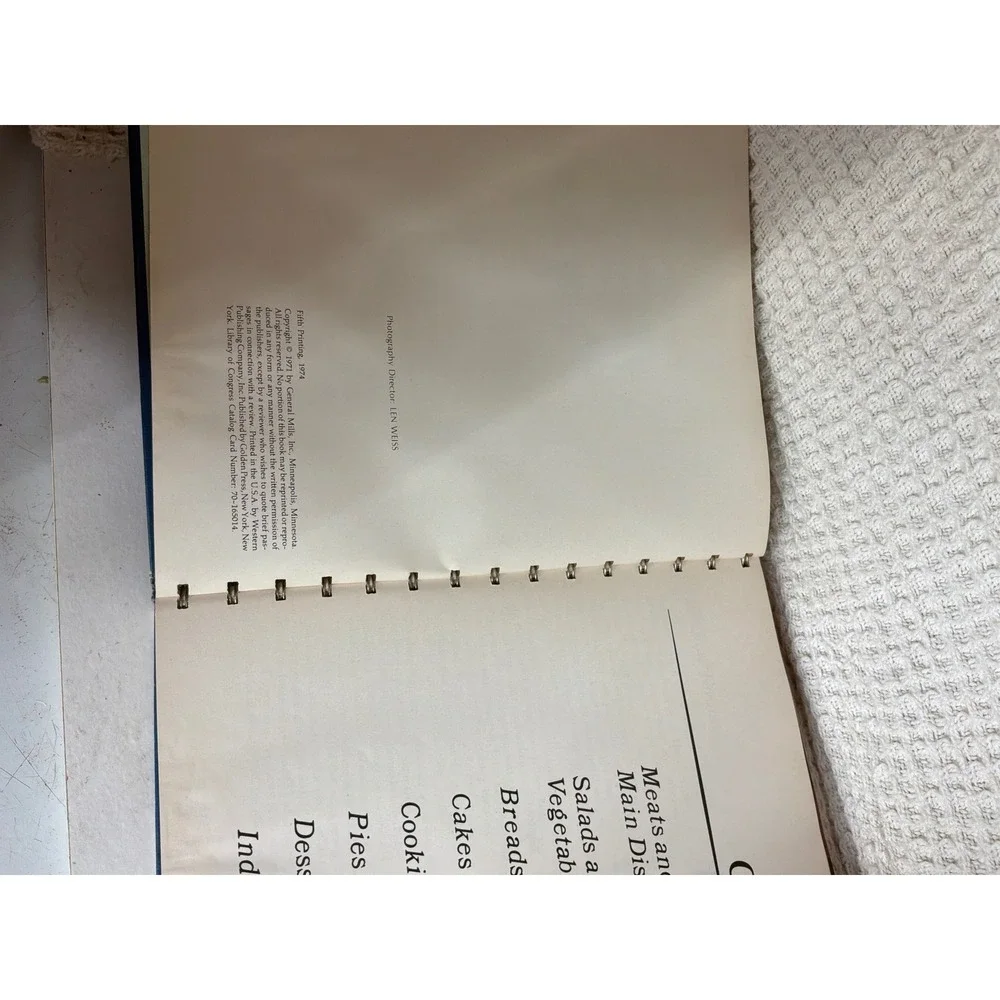 Vintage Betty Crocker All-Time Favorites Cookbook 1974 Spiral Bound Blue Red
